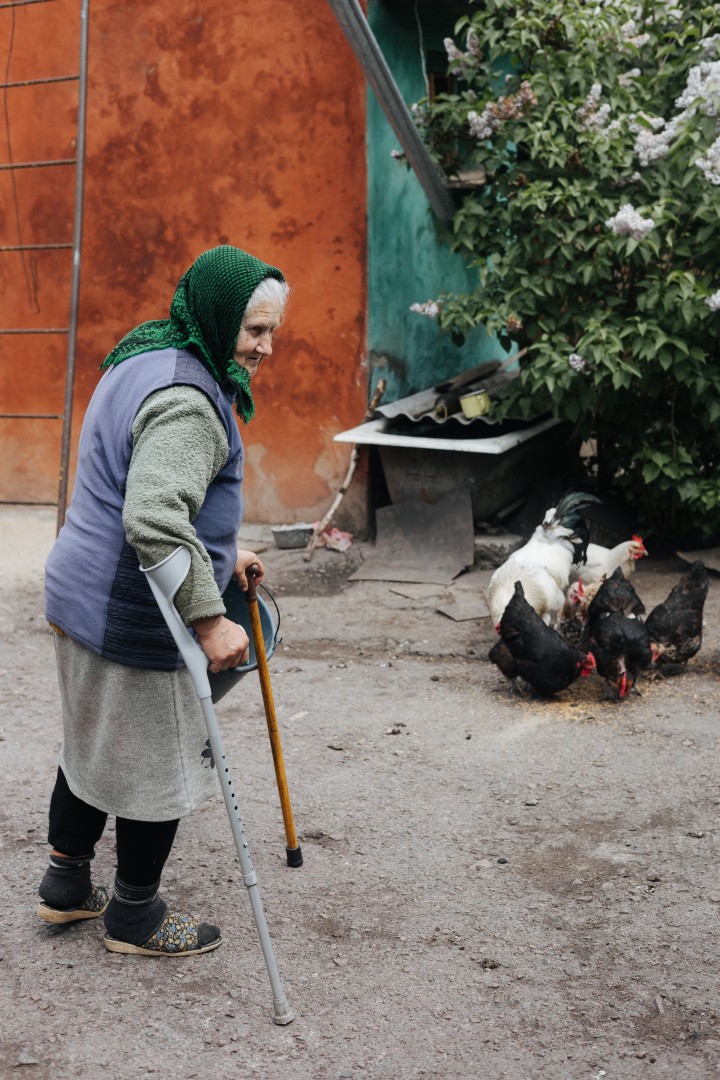 Nadyia  walking with her canes