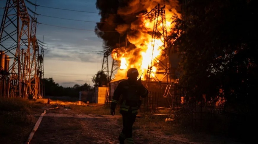 A electric substation on fire in Ukraine